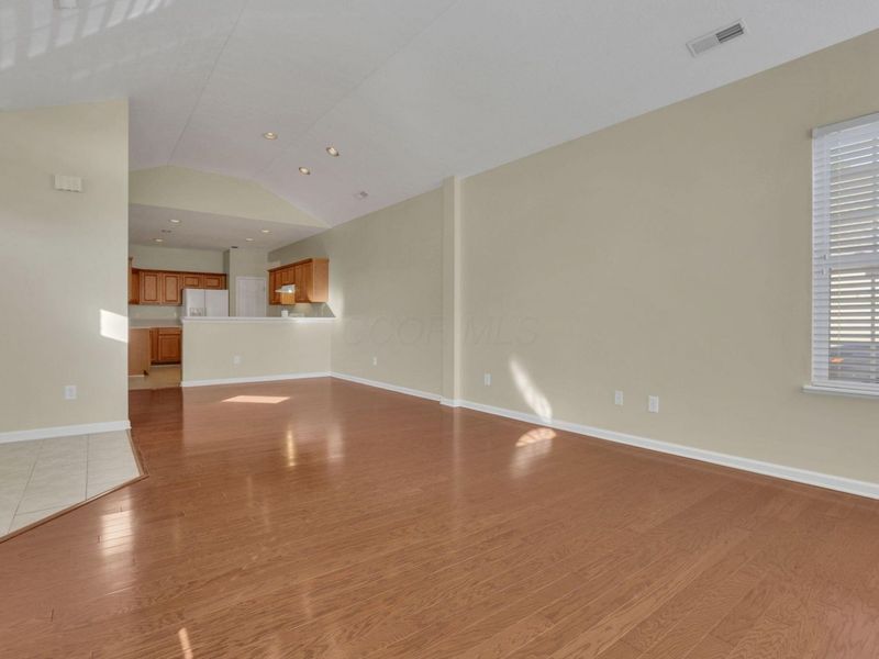 204 Avalon Drive , Unit 27, Heath, OH 43056 Photo 12
