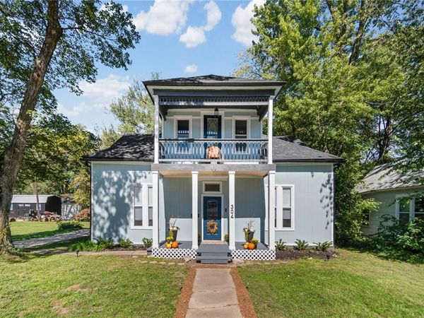 304 W Royle Street, Richmond, MO 64085