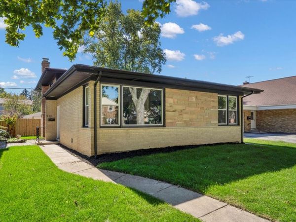 5311 Grove Street , Skokie, IL 60077
