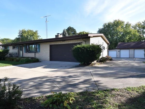 1245 COUNTY HIGHWAY V, Mount Pleasant, WI 53177