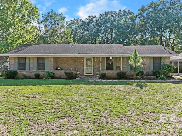 38 Hollyhock Road, Monroeville, AL 36460