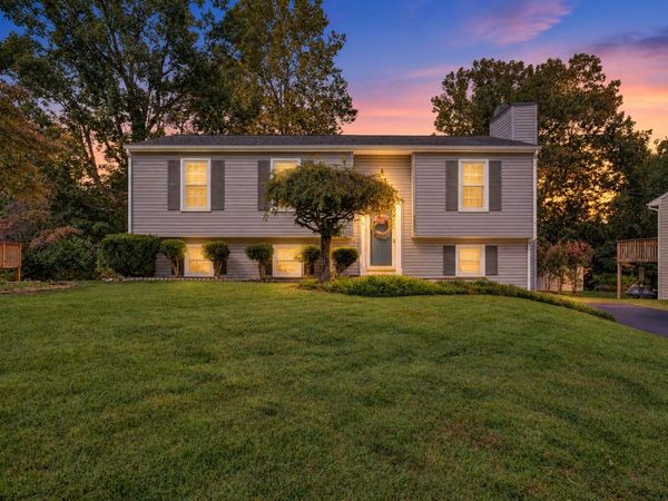 3553 Berryhill DR , Roanoke, VA 24018