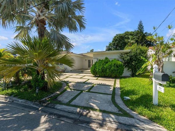 8810 Garland Ave , Surfside, FL 33154