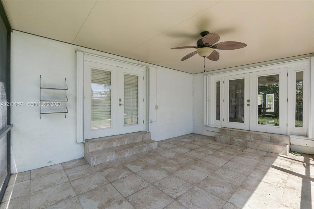 8810 Garland Ave, Surfside, FL 33154 Photo
