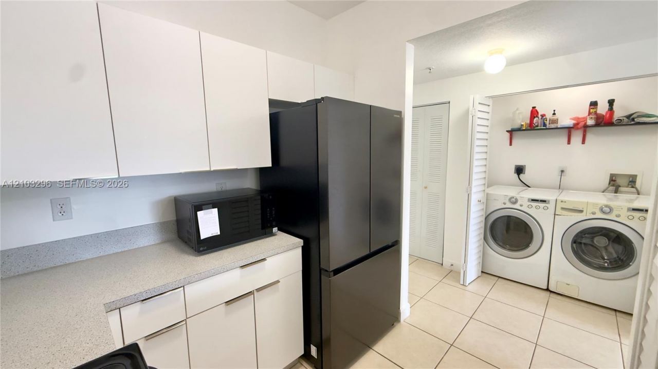 Please Call For Address, Unit 404, Miami, FL 33161 Photo