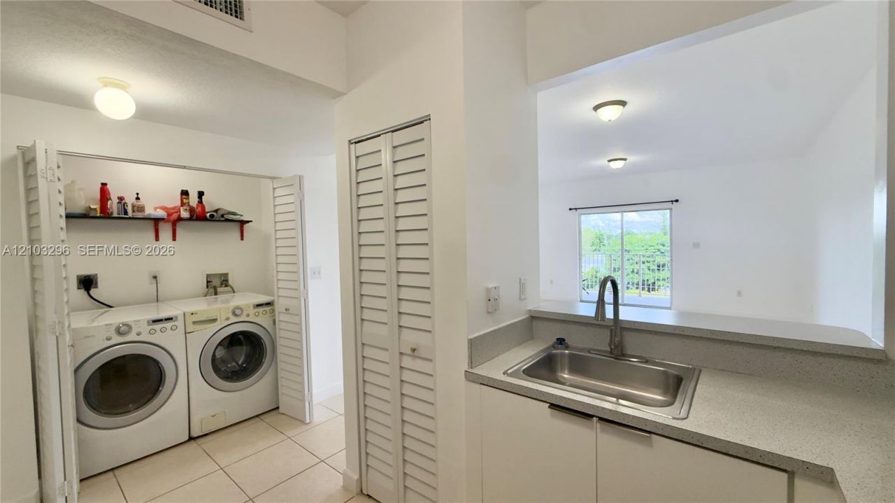 Please Call For Address, Unit 404, Miami, FL 33161 Photo