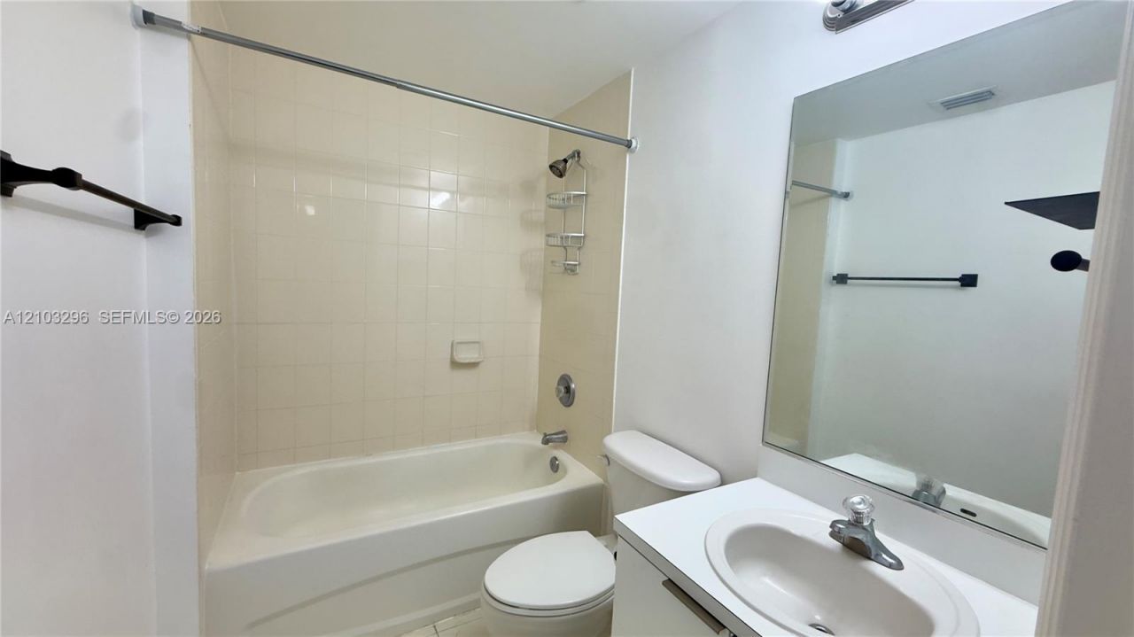 Please Call For Address, Unit 404, Miami, FL 33161 Photo