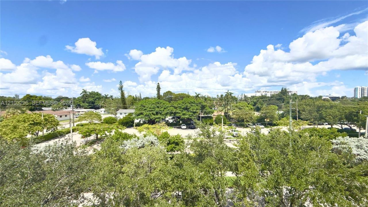 Please Call For Address, Unit 404, Miami, FL 33161 Photo