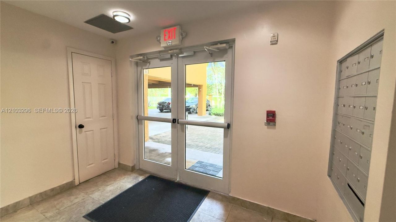Please Call For Address, Unit 404, Miami, FL 33161 Photo