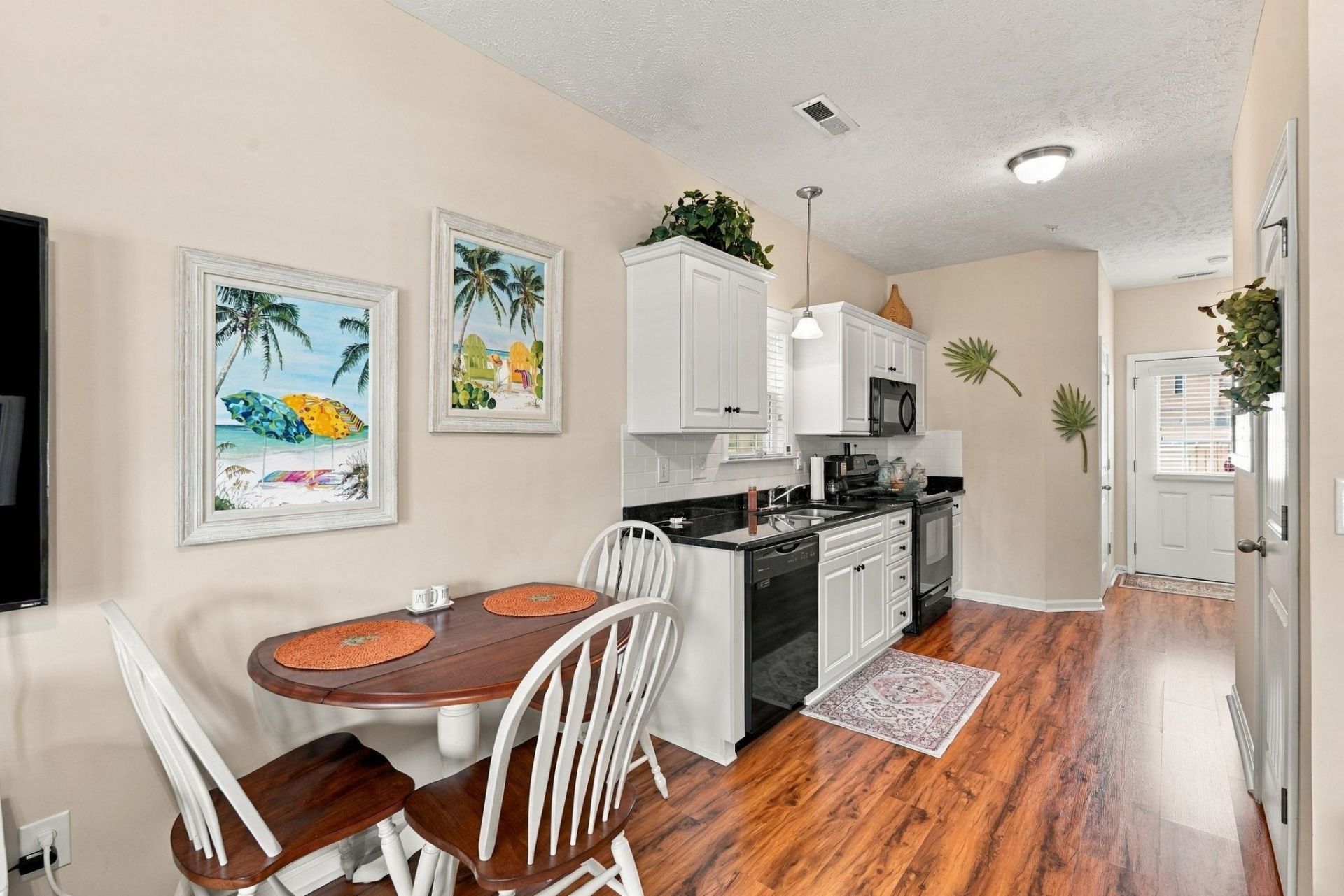 346 Sailors Ct. Photo 8