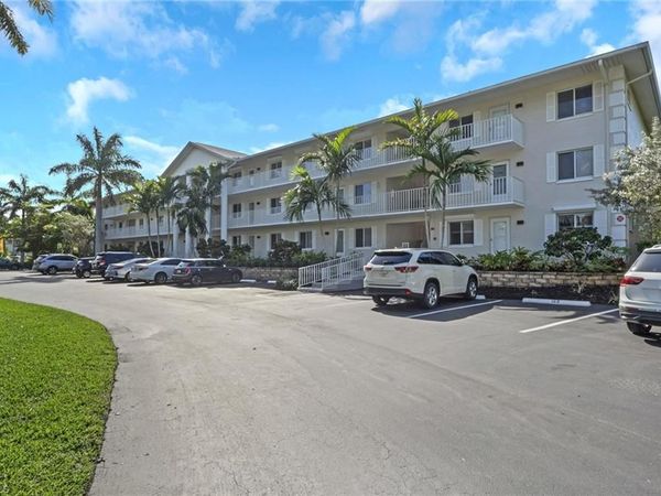 3031 Sandpiper Bay CIR , Unit F106, NAPLES, FL 34112