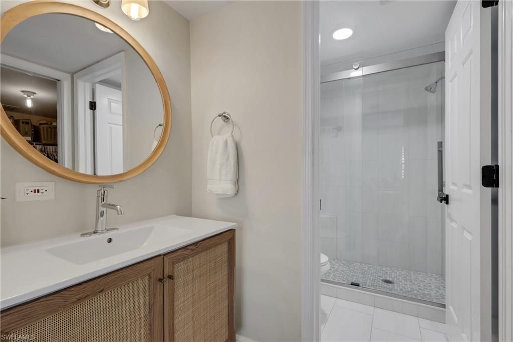 3031 Sandpiper Bay Cir , Unit F106, Naples, FL 34112 Photo