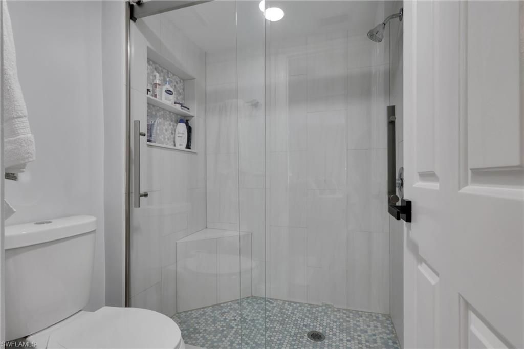3031 Sandpiper Bay Cir , Unit F106, Naples, FL 34112 Photo