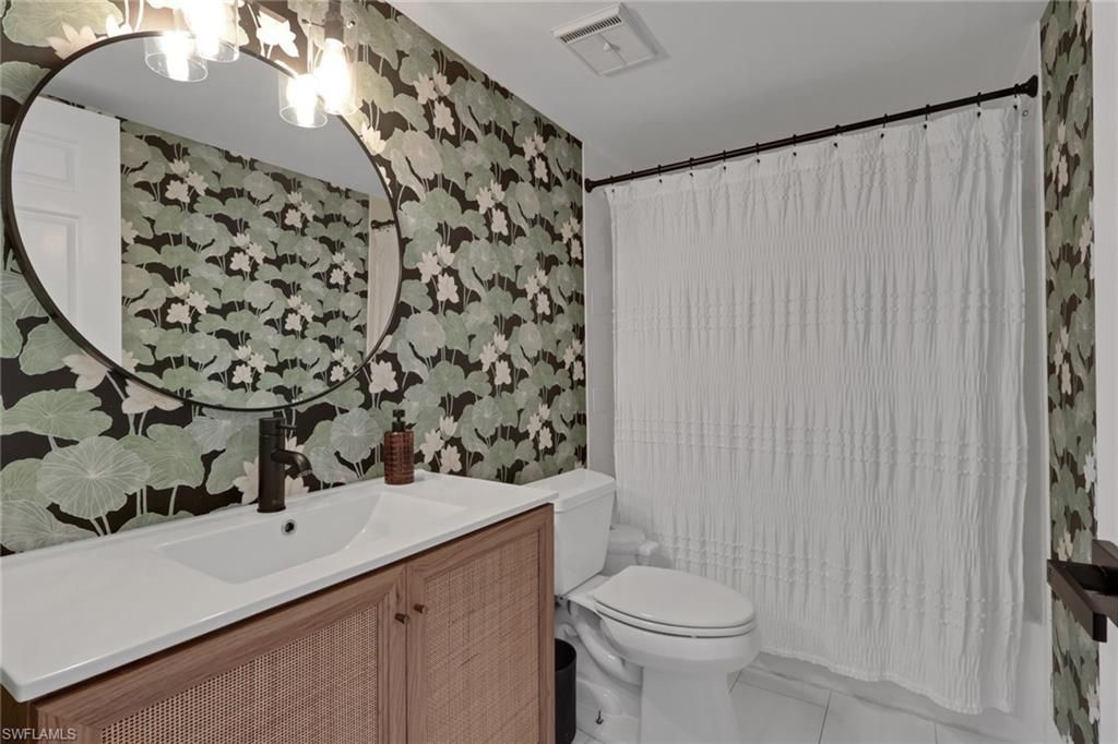 3031 Sandpiper Bay Cir , Unit F106, Naples, FL 34112 Photo