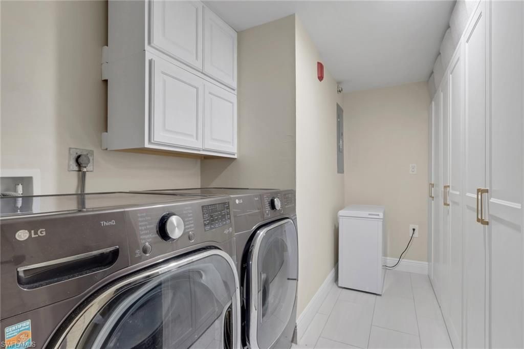 3031 Sandpiper Bay Cir , Unit F106, Naples, FL 34112 Photo