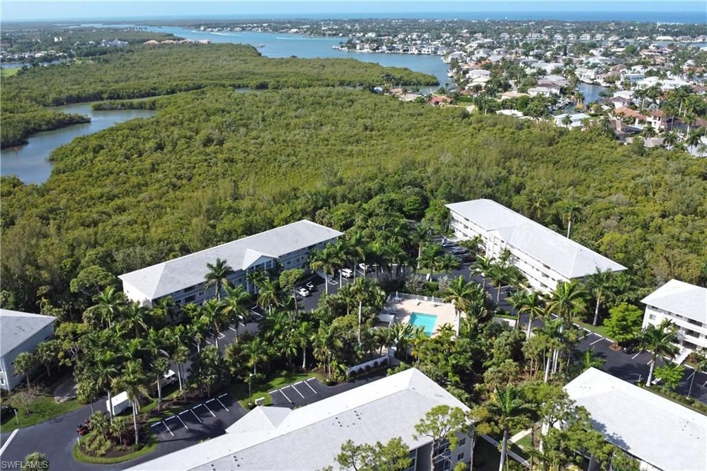 3031 Sandpiper Bay Cir , Unit F106, Naples, FL 34112 Photo