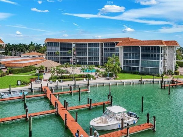 222 Harbour DR, Unit 312, NAPLES, FL 34103