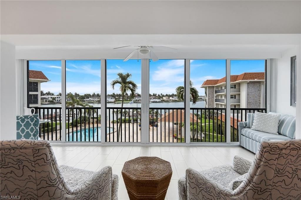 222 Harbour Dr, Unit 312, Naples, FL 34103 Photo