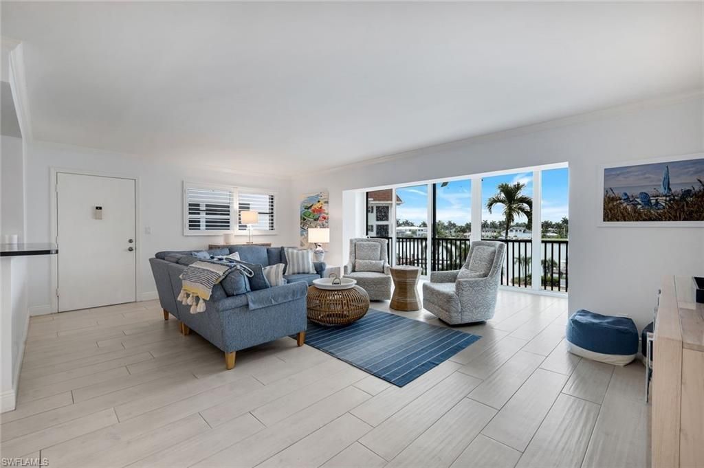 222 Harbour Dr, Unit 312, Naples, FL 34103 Photo