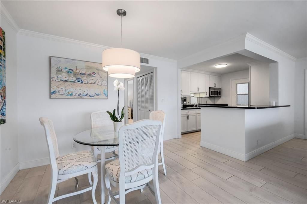 222 Harbour Dr, Unit 312, Naples, FL 34103 Photo