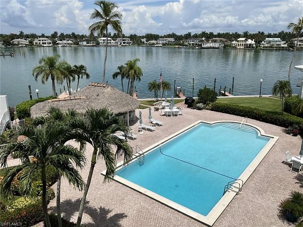 2800 Gulf Shore BLVD N, Unit 406, NAPLES, FL 34103