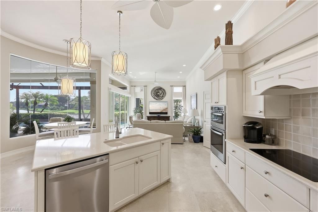 903 Spanish Moss Trl , Naples, FL 34108 Photo