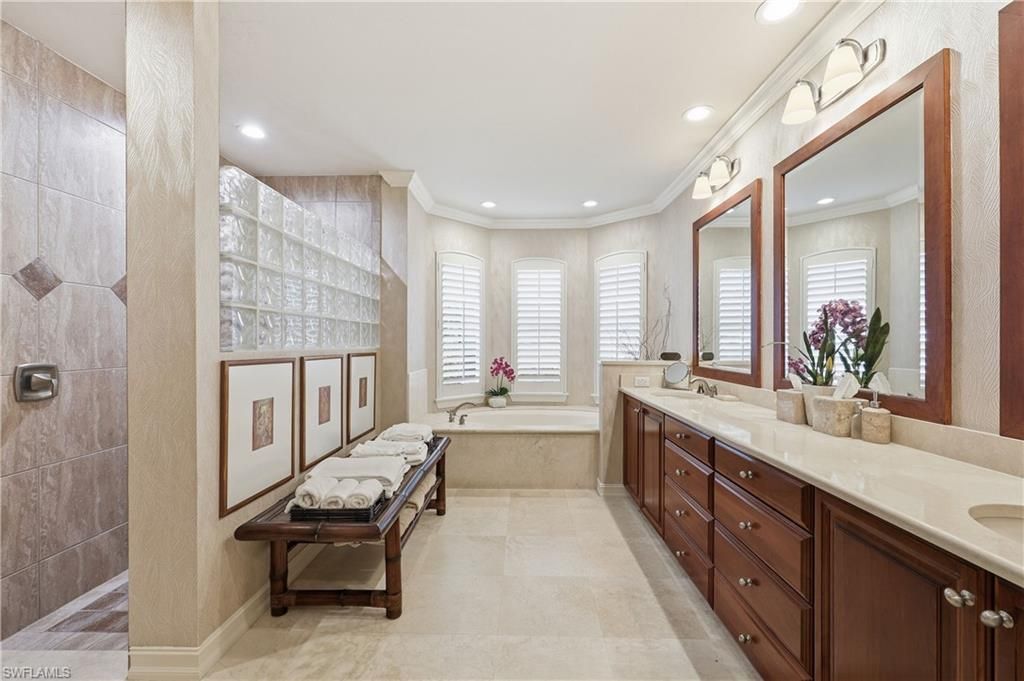 903 Spanish Moss Trl , Naples, FL 34108 Photo