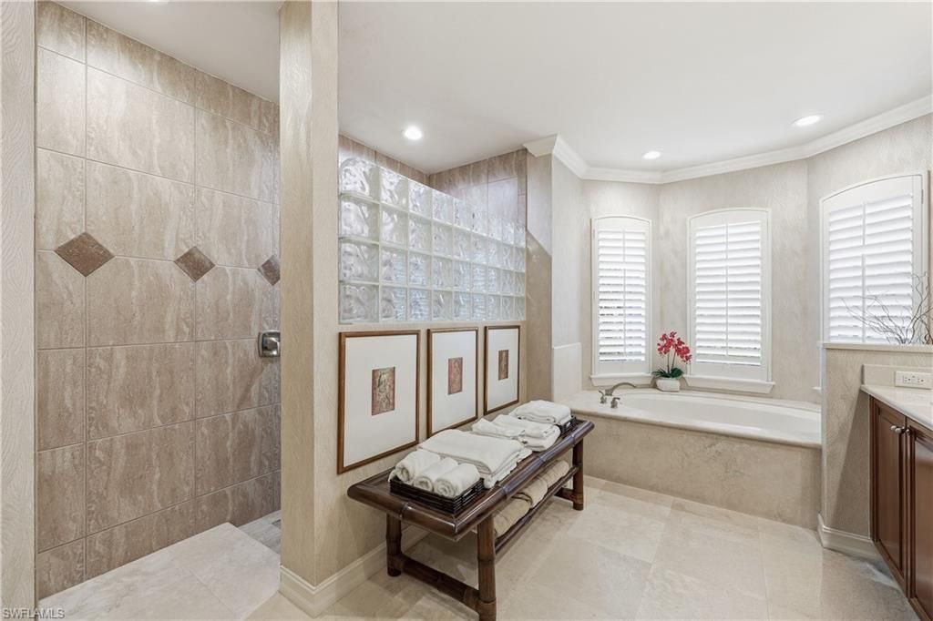 903 Spanish Moss Trl , Naples, FL 34108 Photo