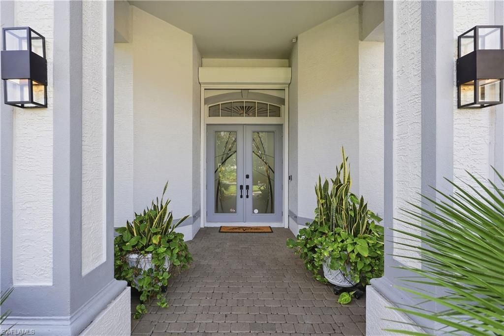 903 Spanish Moss Trl , Naples, FL 34108 Photo