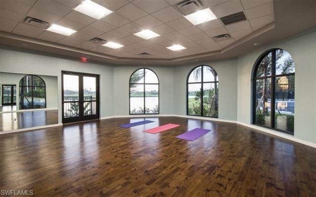 1869 Mustique St , Naples, FL 34120 Photo