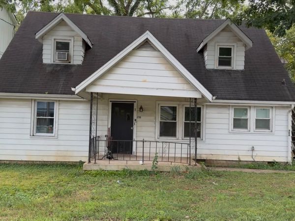 810 E Vine St , Murfreesboro, TN 37130