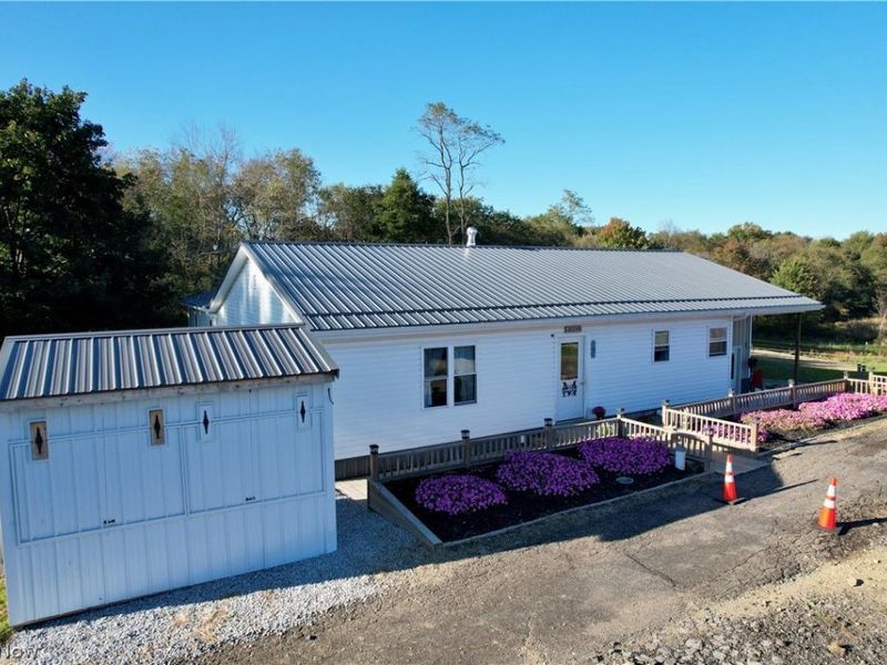 16916 State Route 644, Salineville, OH 43945 Photo 3