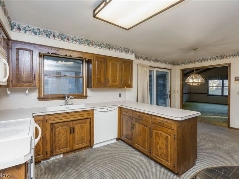 729 Millstone Lane NE, Massillon, OH 44646 Photo 5