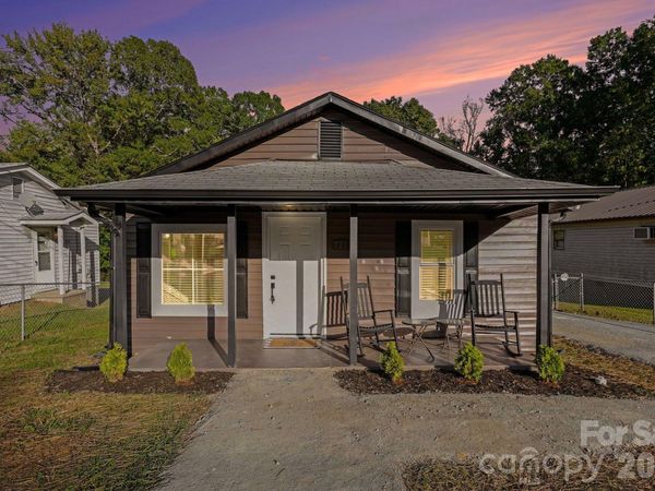 727 Trotter Street , Thomasville, NC 27360