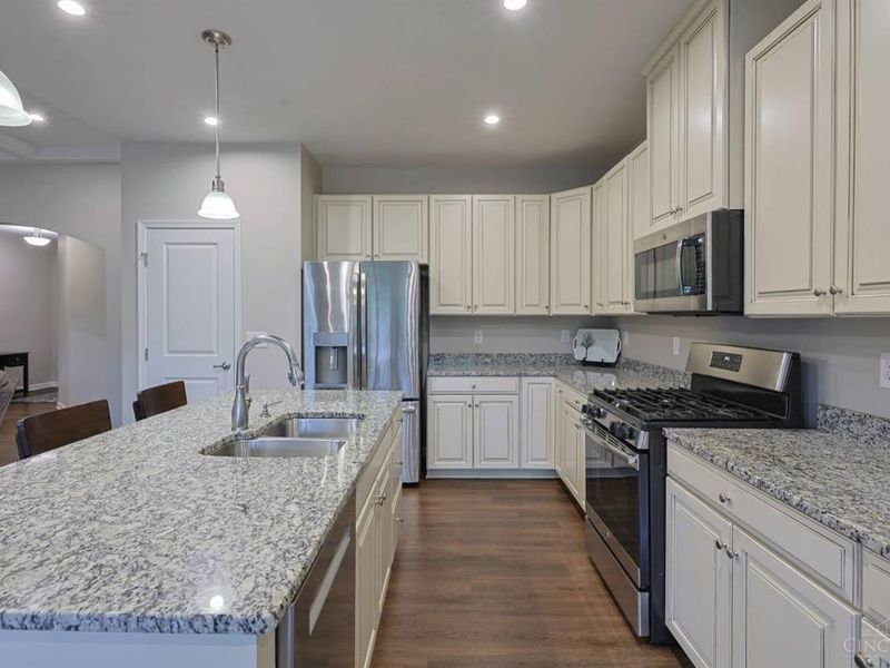 1432 Pine Bluffs Way, Miami Township, OH 45150 Photo 20