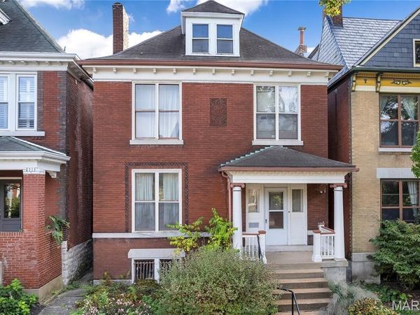 3906 Botanical Avenue, St Louis, MO 63110