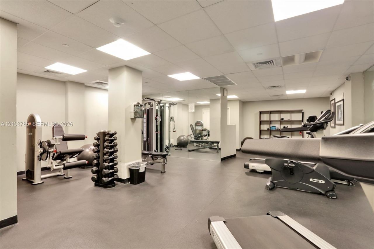 111 E Flagler St , Unit 902, Miami, FL 33131 Photo