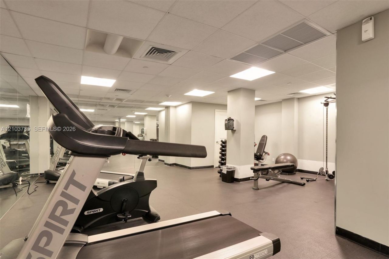 111 E Flagler St , Unit 902, Miami, FL 33131 Photo