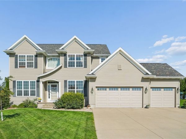 2395 Newcastle , Marion, IA 52302