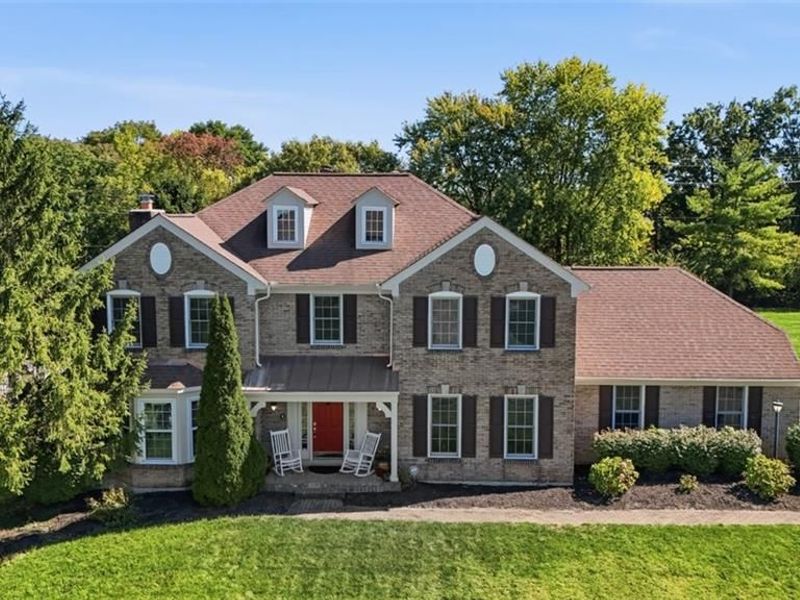 8218 Eagle Ridge Drive, West Chester, OH 45069 Photo 2