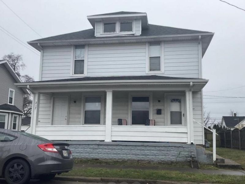 215-217 Warren Drive, Springfield, OH 45503 Photo 3