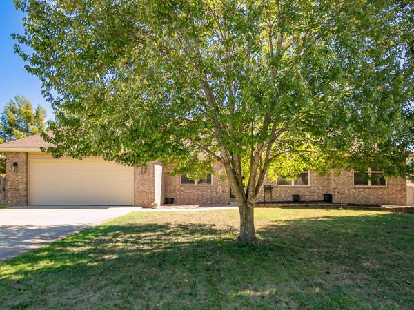 820 Mark Street , Willard, MO 65781