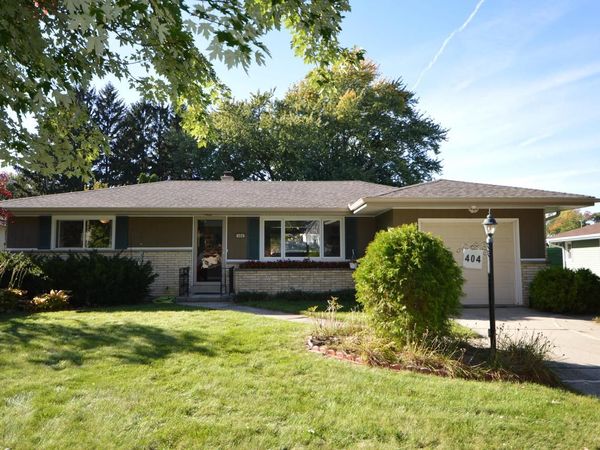 404 Willow LANE, South Milwaukee, WI 53172