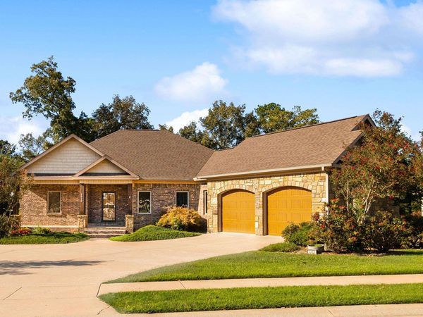 3010 Coldwater Drive, Benton, AR 72019
