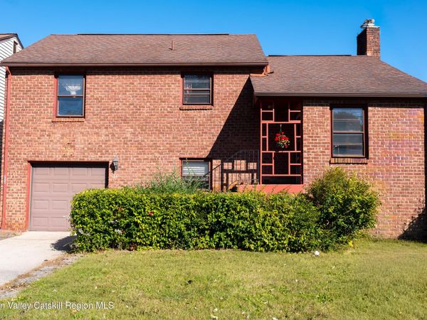 154 Lampman Avenue, Port Ewen, NY 12466