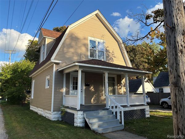 2024 8th Street, Port Huron, Mi 48060