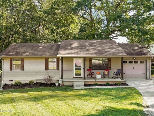 305 Red Fox Lane, Clinton, TN 37716
