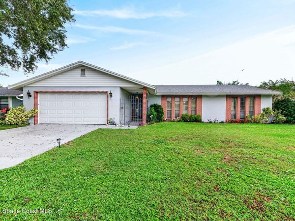 541 Charlotta Avenue SE, Palm Bay, FL 32909