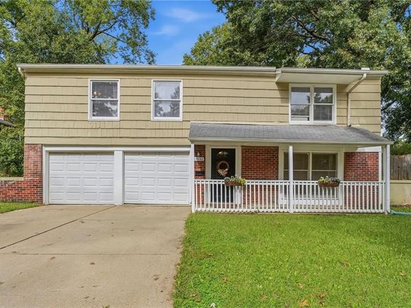 13132 Ashland Avenue, Grandview, MO 64030