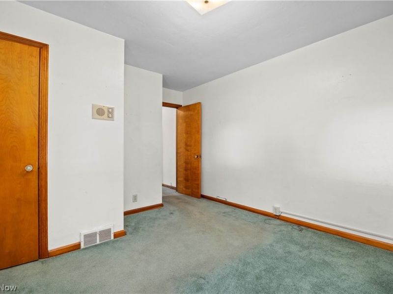 111 Yunker Court, Elyria, OH 44035 Photo 9